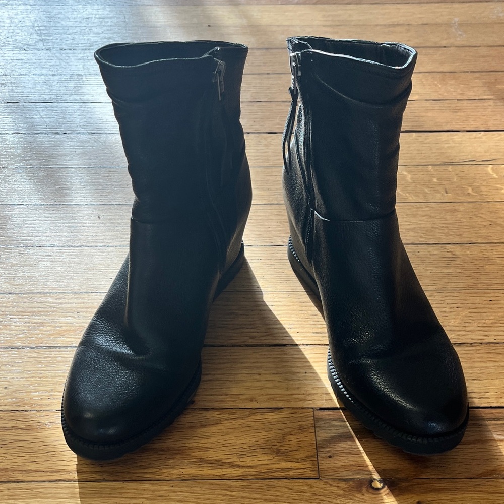 Naturalizer  Drannon Ankle Leather Boot